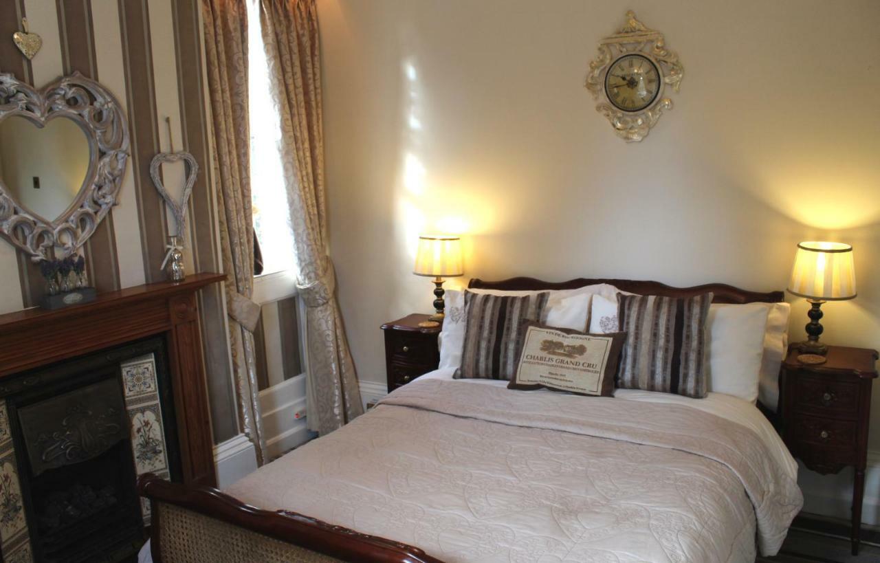Holly House Bed And Breakfast And Apartments Hereford Exterior foto
