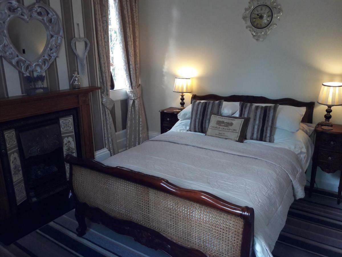 Holly House Bed And Breakfast And Apartments Hereford Exterior foto