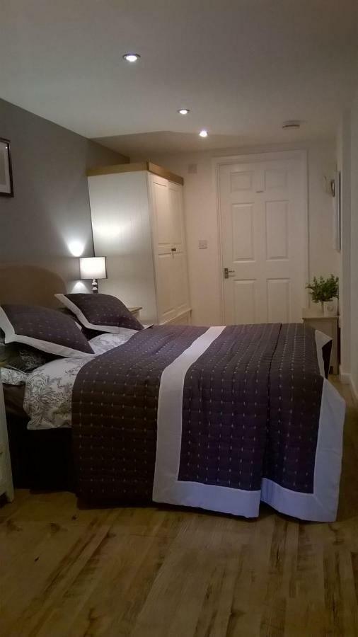 Holly House Bed And Breakfast And Apartments Hereford Exterior foto