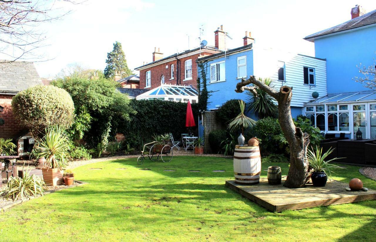 Holly House Bed And Breakfast And Apartments Hereford Exterior foto